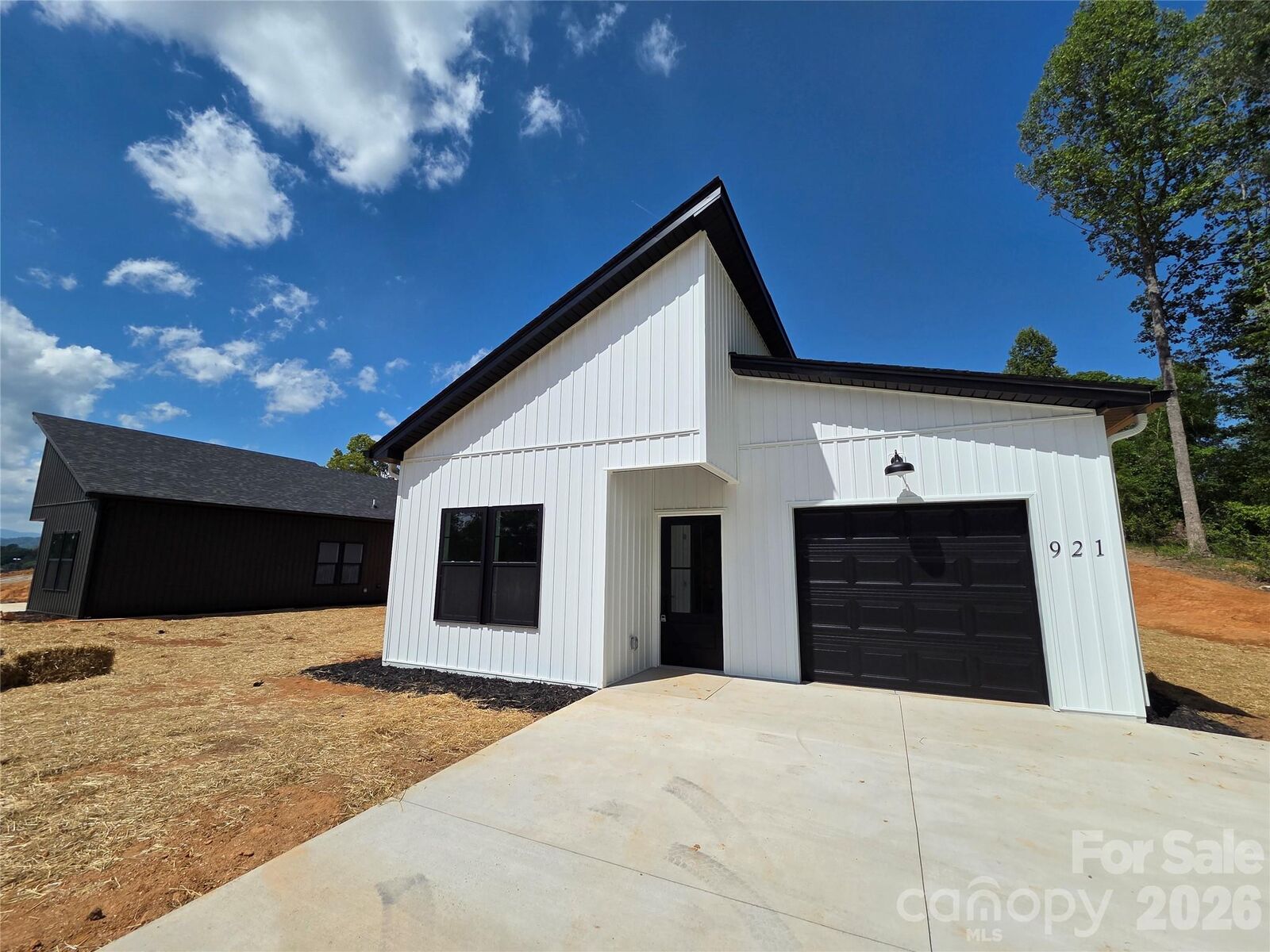 Property Photo:  921 Overlook Drive SW 5  NC 28645 
