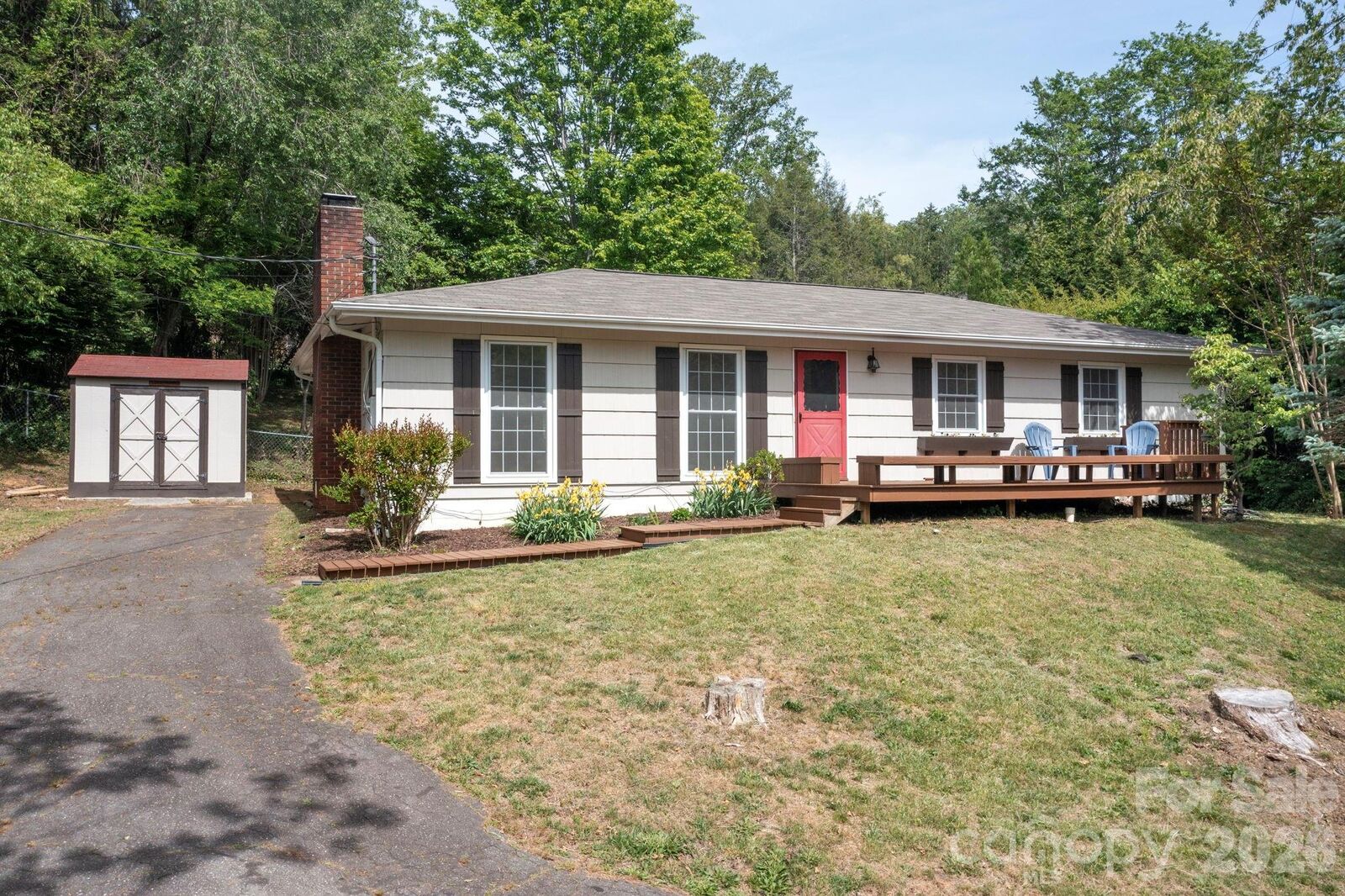 Property Photo:  34 Wolfe Cove Road  NC 28804 