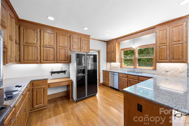Property Photo:  625 Greenbrook Parkway  NC 28104 