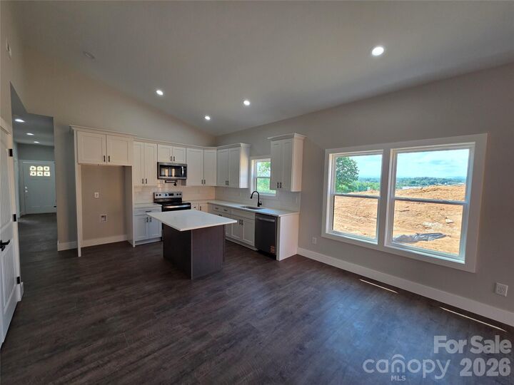Property Photo:  917 Overlook Drive SW 6  NC 28645 