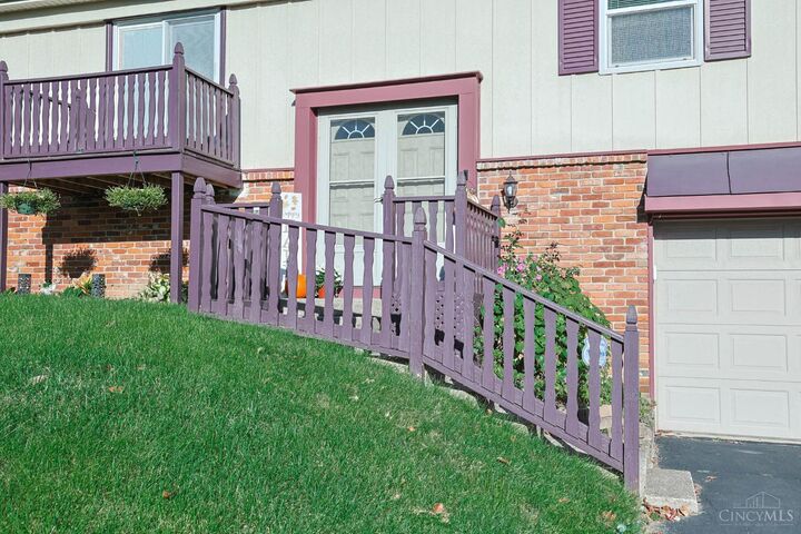 Property Photo: 321 Allanhurst Avenue OH 45377