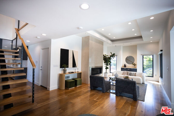 Property Photo:  2728 Angelo Dr  CA 90077 