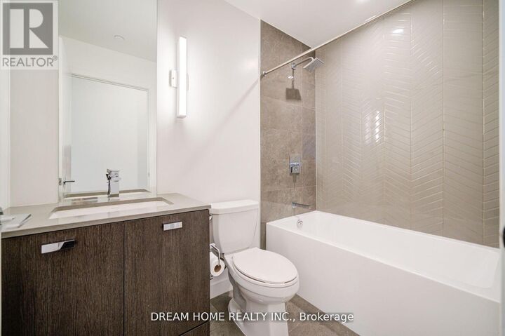 Property Photo:  10 De Boers Drive 1008  ON M3J 0L6 