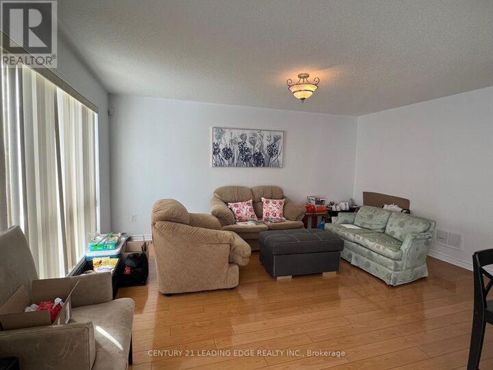 Property Photo:  83 Trumpeter Street  ON M1B 6H1 