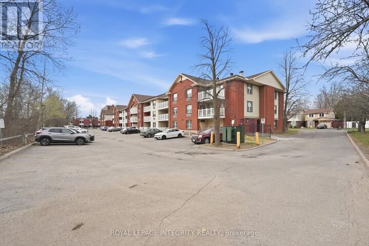 Property Photo:  1099 Cadboro Road 315  ON K1J 9K4 