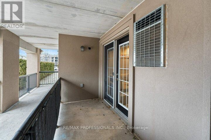 Property Photo:  2055 Appleby Line 106  ON L7L 7H1 