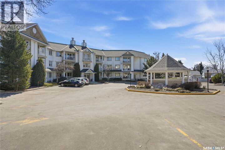 Property Photo:  233 305 Pinehouse Drive  SK S7K 7Z4 
