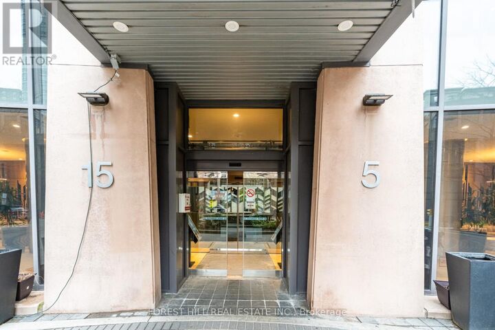 Property Photo:  5 Northtown Way 2305  ON M2N 7A1 