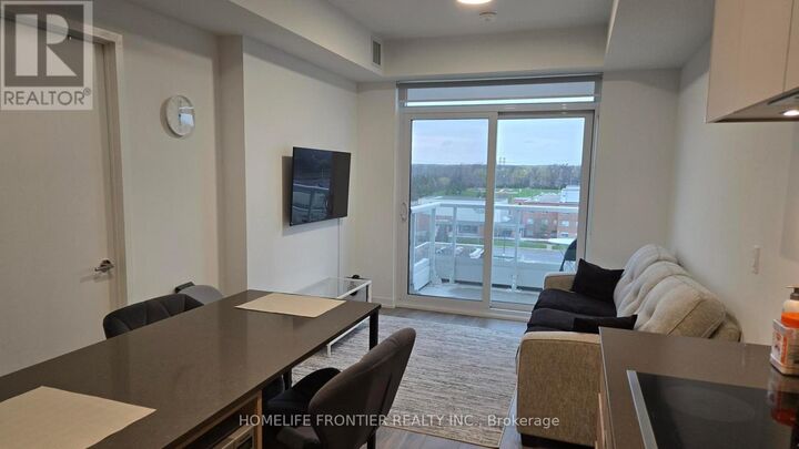 Property Photo:  8 Beverley Glen Boulevard 813  ON L4J 0L5 