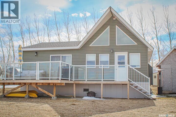 Property Photo:  106 Lakeshore Drive  SK S0K 2J0 
