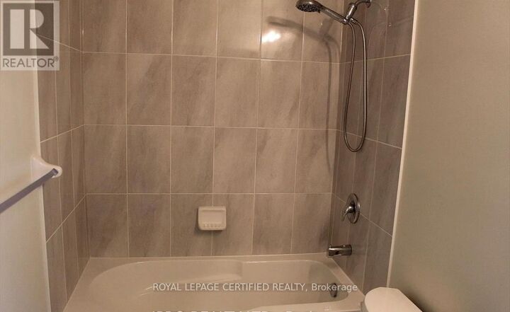 Property Photo:  349 Rathburn Road West 611  ON L5B 0G9 