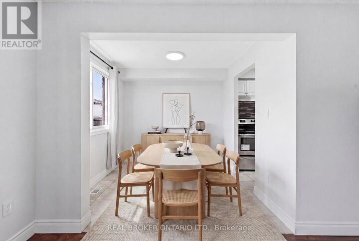 Property Photo:  262 Kenora Avenue 29  ON L8E 3Y3 