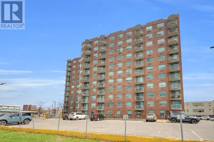 Property Photo:  1440 Heron Road 811  ON K1V 0X2 