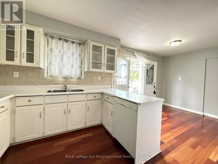 Property Photo:  2625 Lundene Road Lower  ON L5J 3Y8 