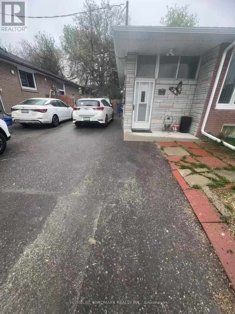 Property Photo:  94 Longford Drive Bsmt Apt  ON L3Y 2Y4 