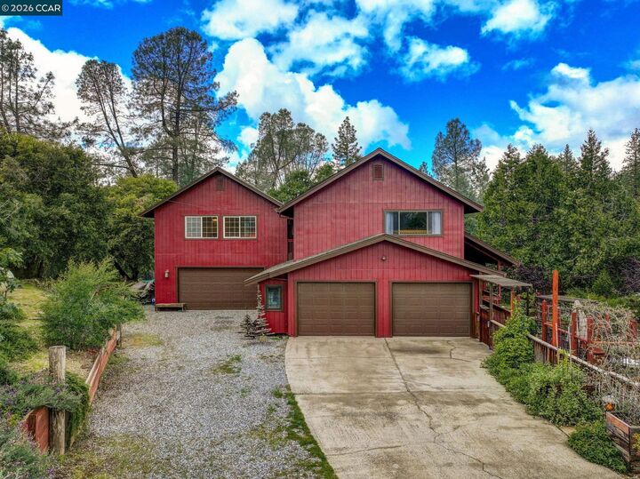 Property Photo:  5184 Darby Russell Rd  CA 95247 
