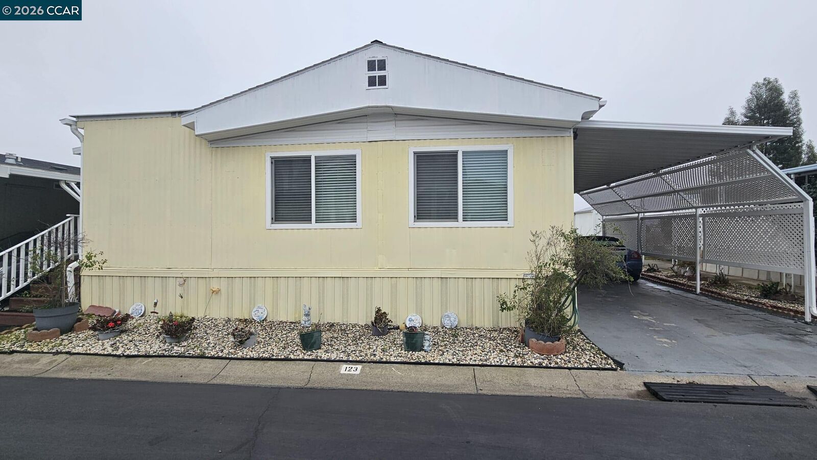 Property Photo:  123 Zartop  CA 94561 