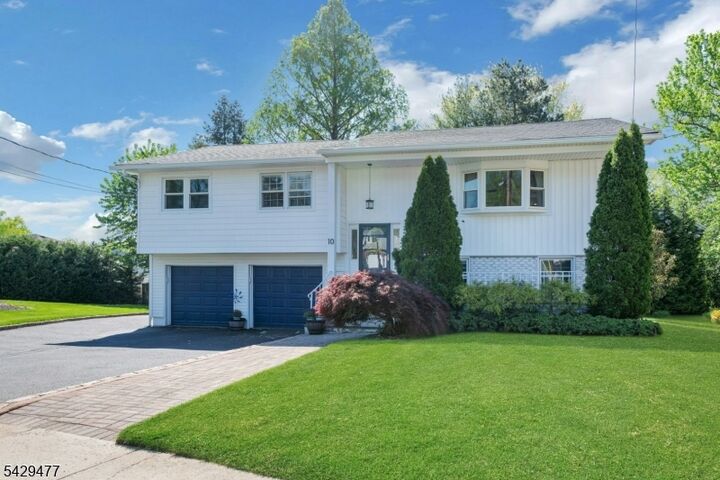 Property Photo:  10 Ronald Ter  NJ 07081 