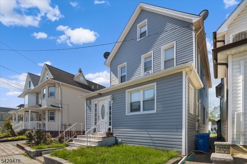 Property Photo:  22 Tuttle St  NJ 07057 