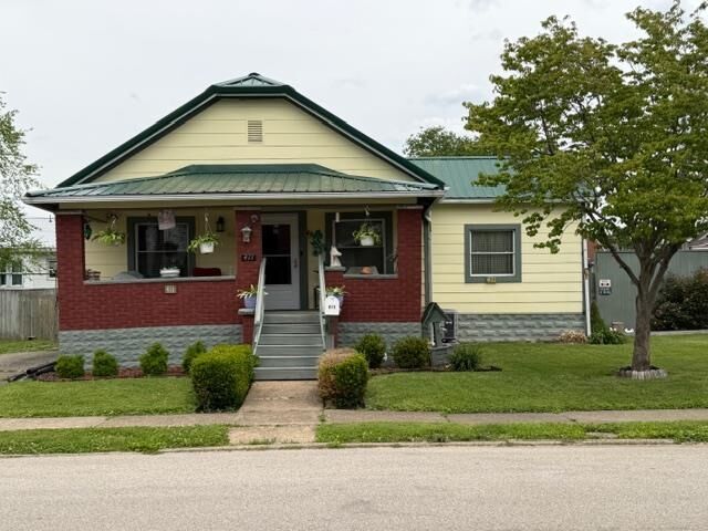 Property Photo:  411 24th Street W  WV 25704 