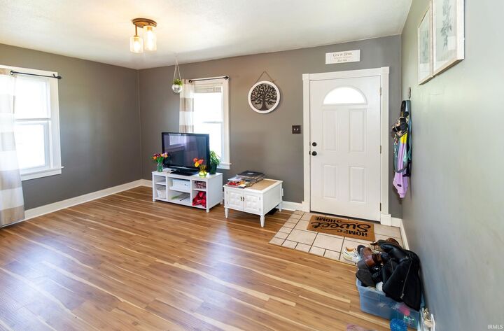 Property Photo:  221 Vann Avenue  IN 47714 