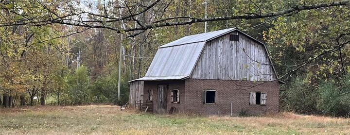 Property Photo:  52 Sigmon Fork Road  WV 25320 