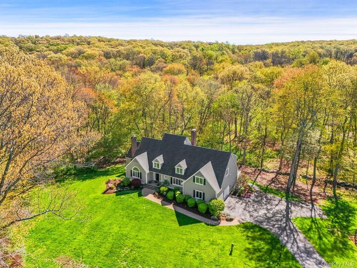 Property Photo:  17 Pine Hill Drive  NY 10590 