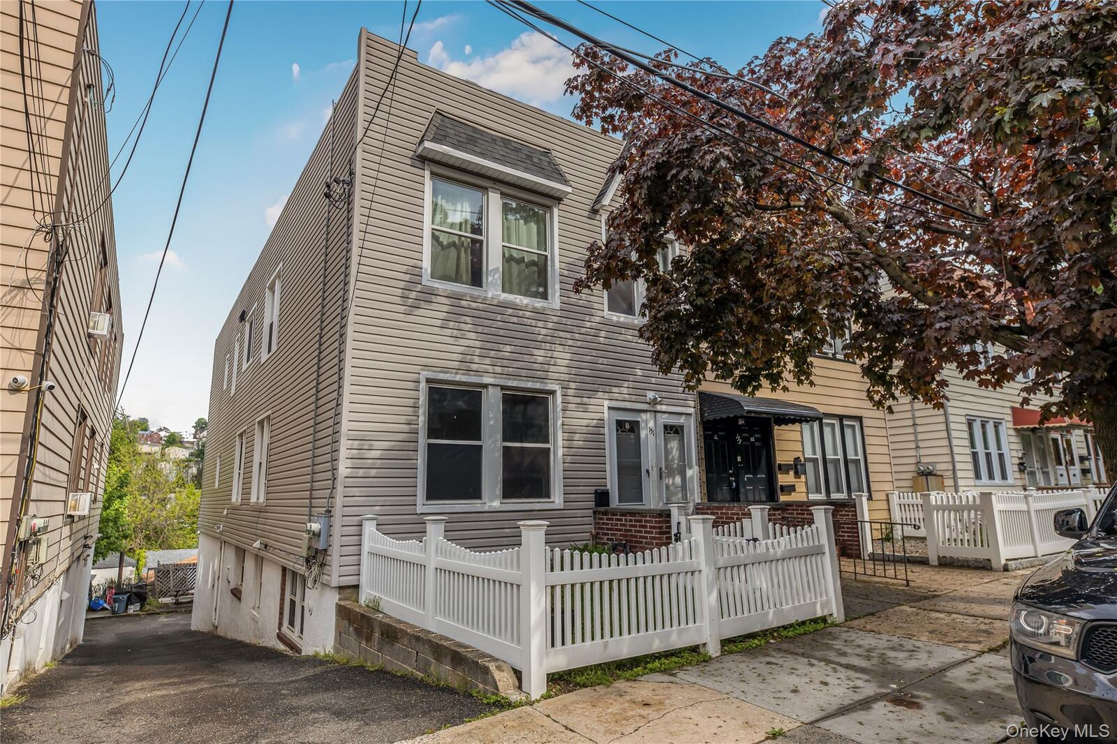 Property Photo:  151 Burhans Avenue 1  NY 10701 
