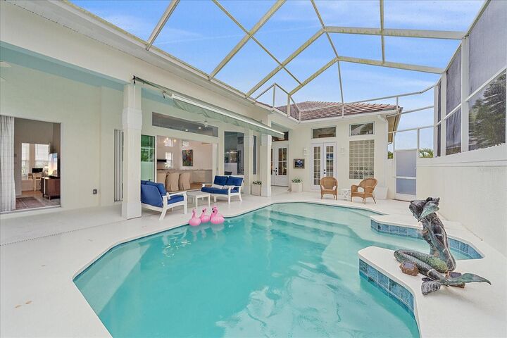 Property Photo:  7507 Ascot Court  FL 34201 