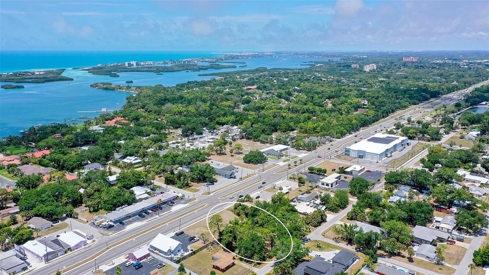 Property Photo:  168 N Tamiami Trail  FL 34229 