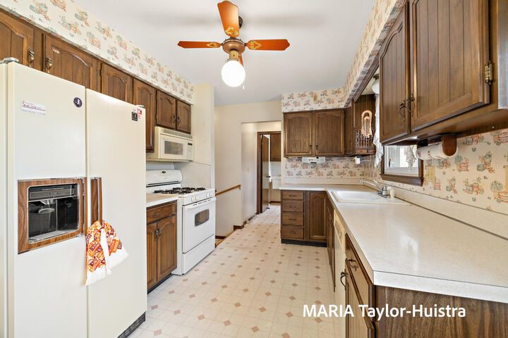 Property Photo:  17844 136th Avenue  MI 49448 