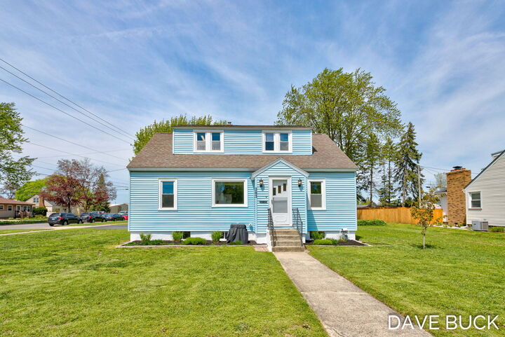 Property Photo:  283 W 28th Street  MI 49423 