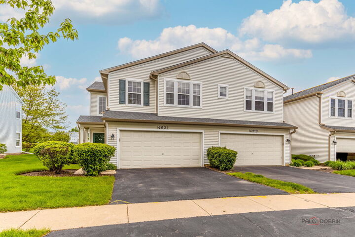 Property Photo:  6931 Creekside Drive  IL 60586 