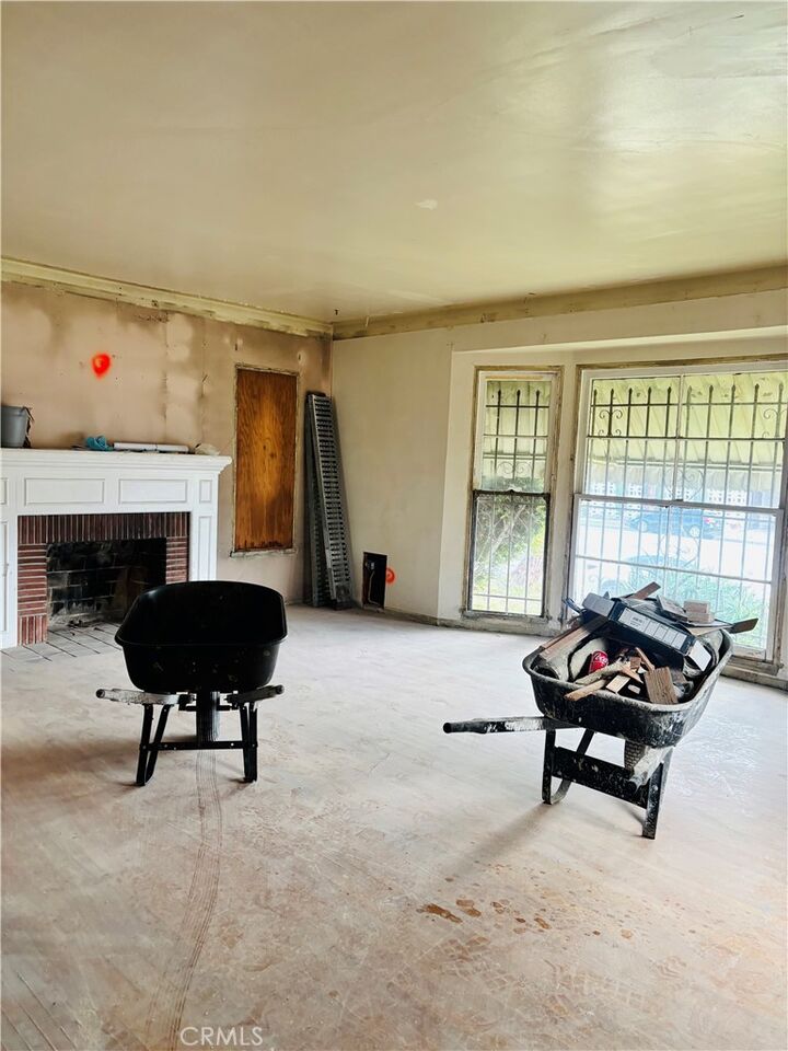 Property Photo:  8721 Crenshaw Boulevard  CA 90305 