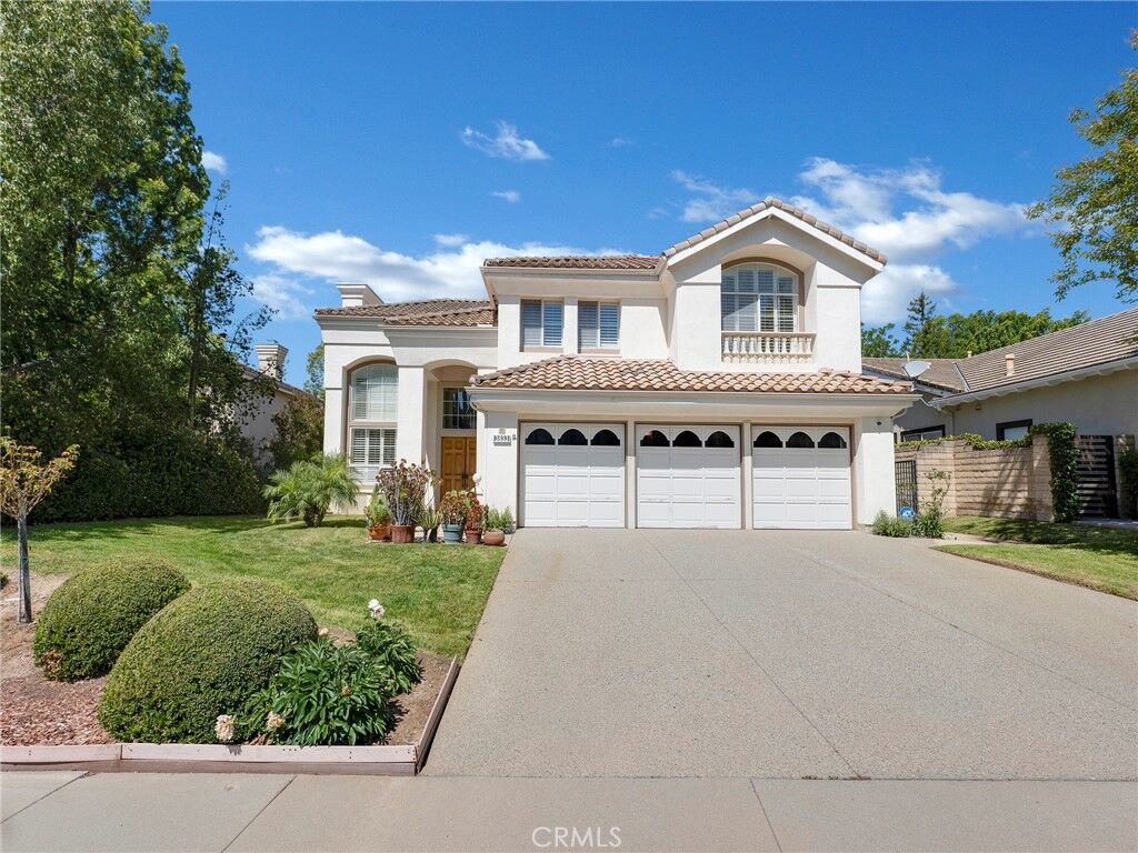 Property Photo:  3833 Waterford  CA 91302 