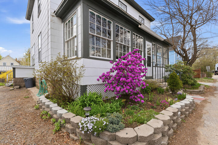 Property Photo:  3 Leighton Street  ME 04073 