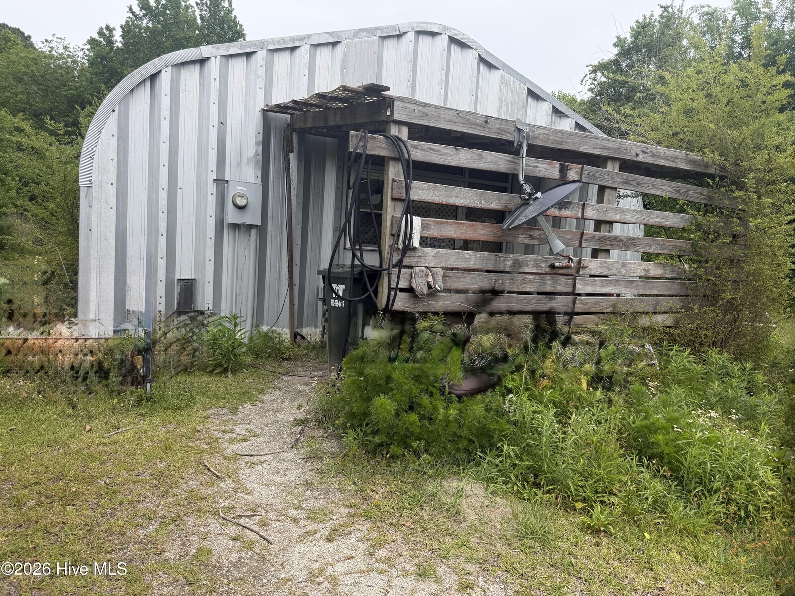 Property Photo: 678 Hunters Creek Road NC 28555