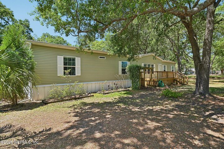 Property Photo:  7945 County Road 13 N  FL 32092 