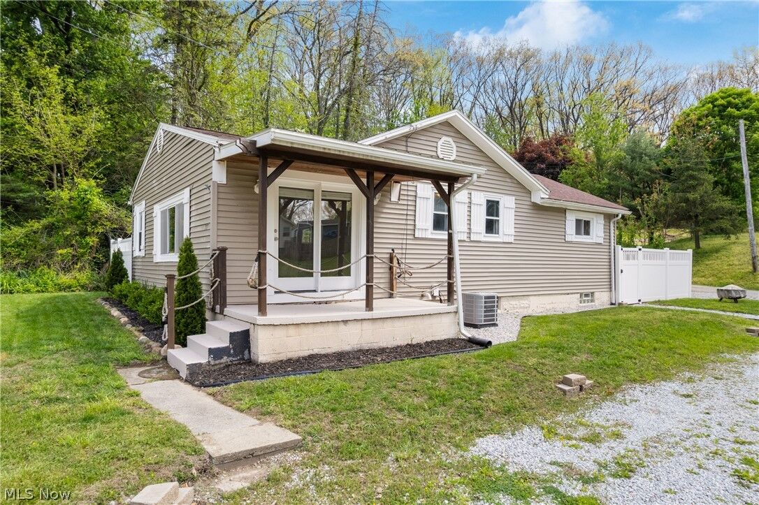 Property Photo:  3771 S Turkeyfoot Road  OH 44319 