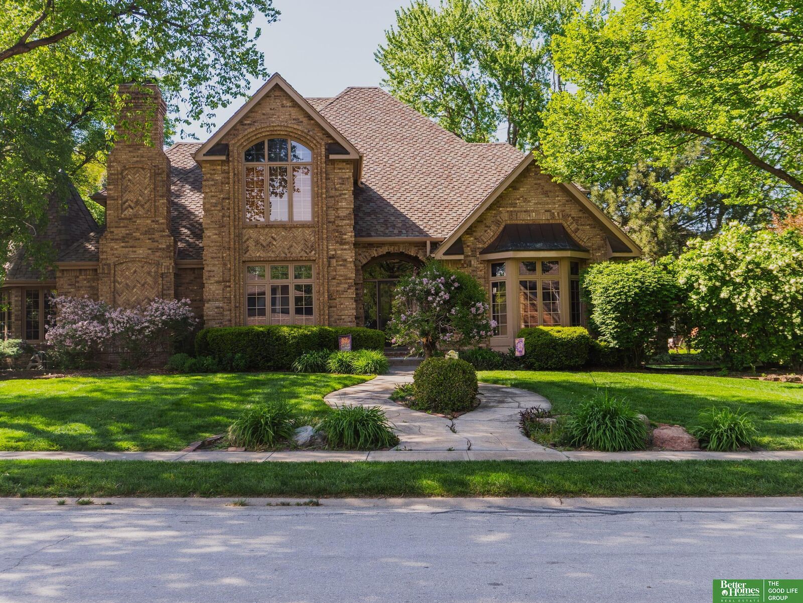 Property Photo:  21516 Arbor Street  NE 68022 