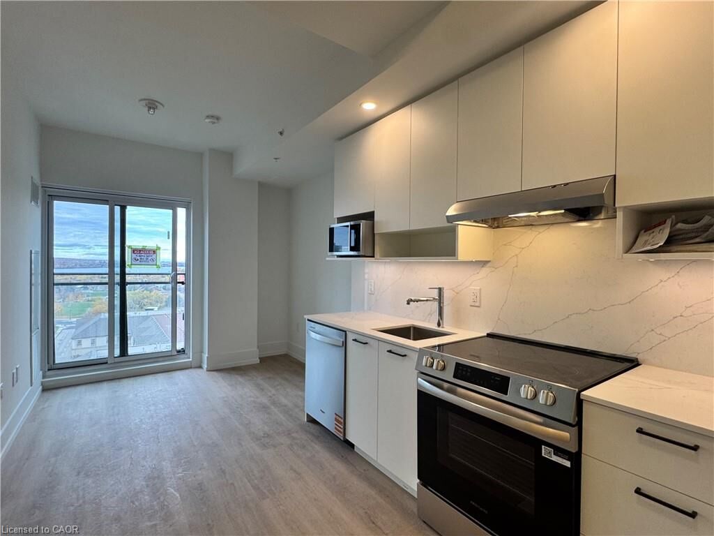 Property Photo:  206 King Street W 906  ON L8P 1A5 