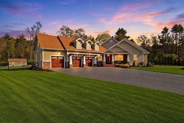 Property Photo:  8 Fitch Farm Way  MA 01073 