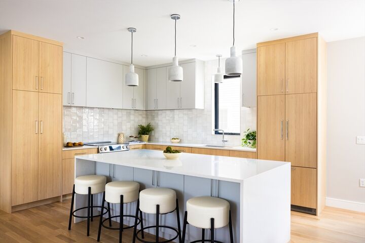 Property Photo: 354 Linwood Ave 354 MA 02460