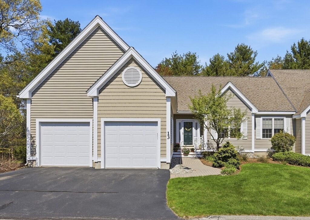 Property Photo:  13 Stone Ridge Rd 13  MA 01886 