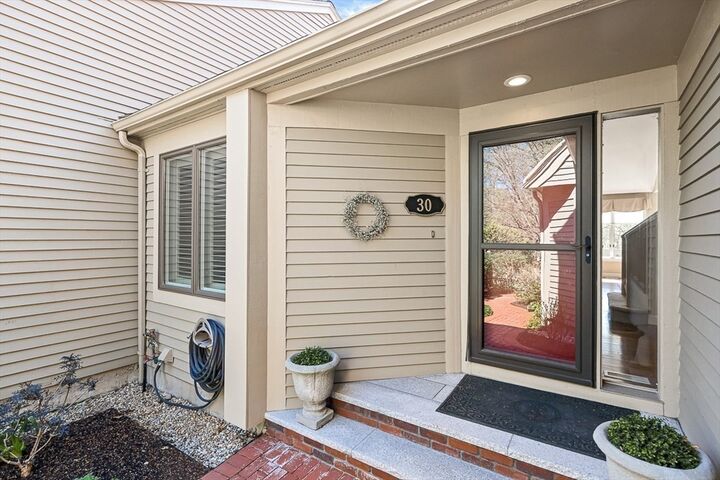 Property Photo:  7 Wainwright Road 30  MA 01890 
