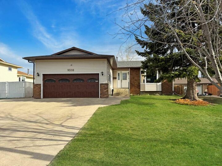 Property Photo:  9310 63 Avenue  AB T8W 1B1 