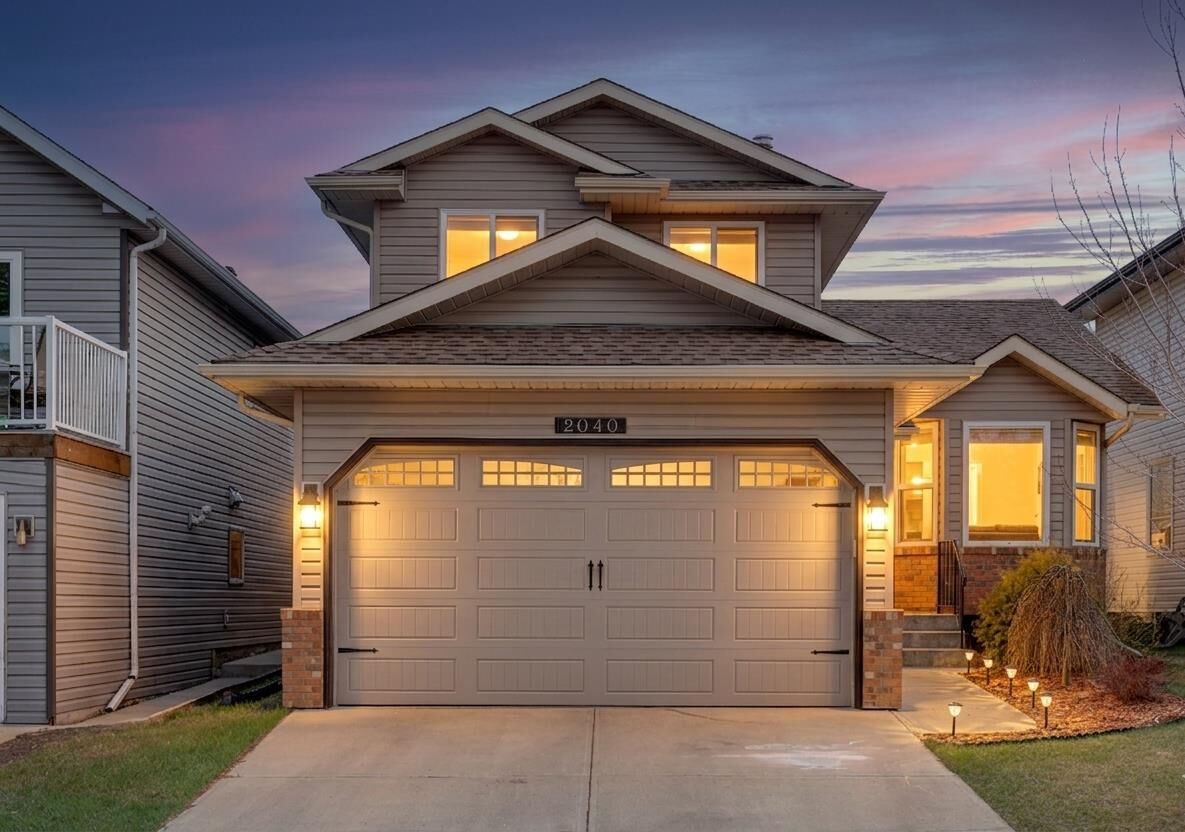 Property Photo:  2040 Morris Road SE  AB T4A 1V9 