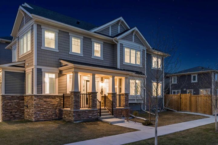 Property Photo: 567 Osborne Drive SW AB T4B 5L1