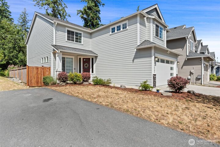 Property Photo: 26029 242nd Place SE WA 98038