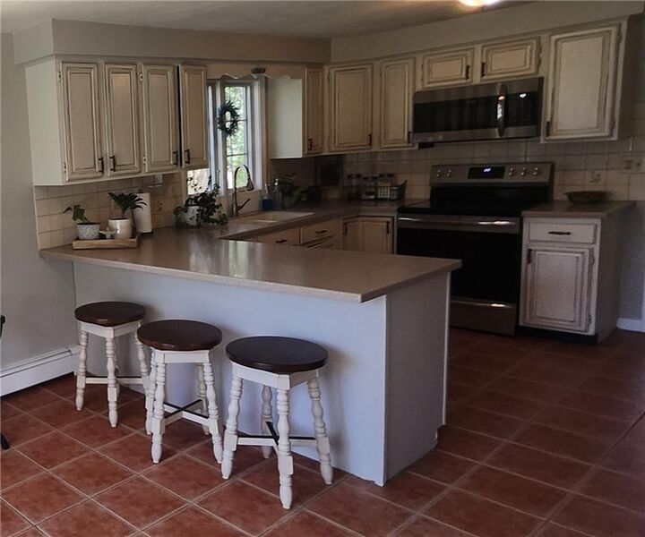 Property Photo:  54 Sefton Drive  RI 02809 